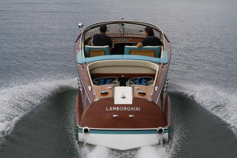 Illustration for article titled Ferruccio Lamborghini’s Legendary Unique Riva Aquarama Lamborghini Has Been Restored